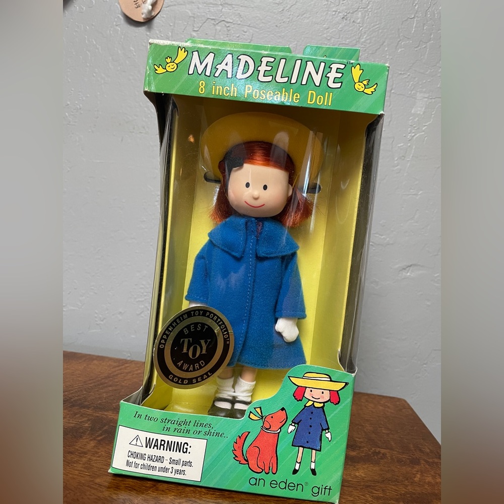 Vintage Madeline 8 inch Poseable Doll